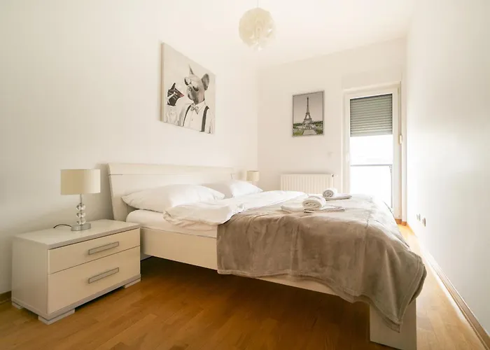 Trendy Apartment 5 Min To City Centre!\'